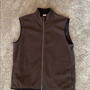 Izod fleece men’s vest. Size XL
